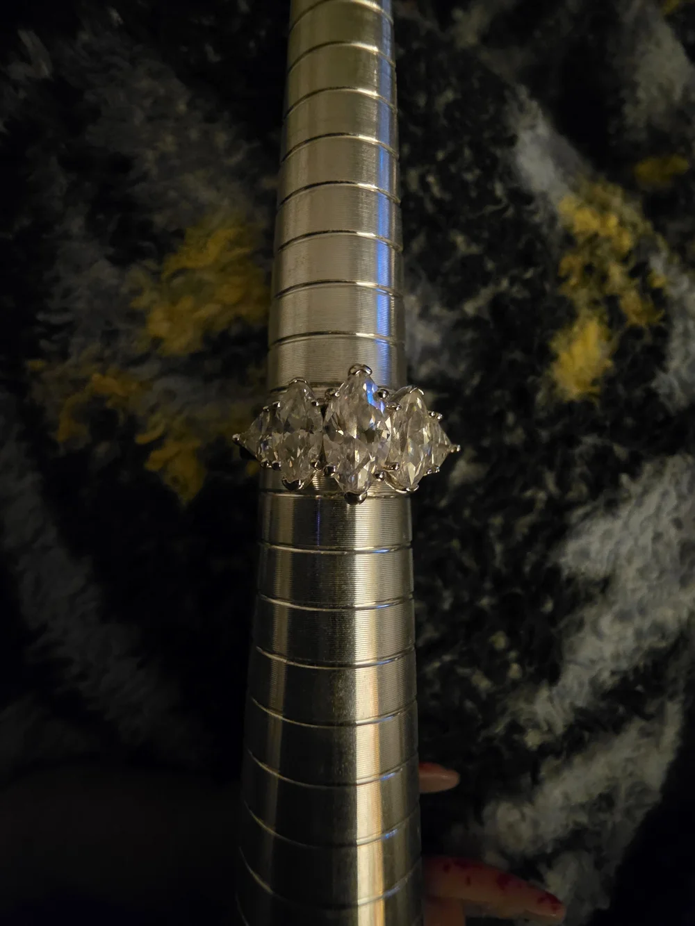 Elegant Clear Crystal Cluster Ring - Women Jewelry
